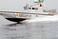 إجبار ثلاثة قوارب إيرانية على العودة بعد دخولها المياه السعودية